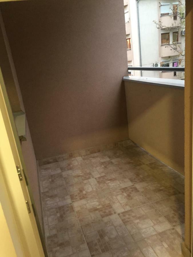 Apartamento Stan Na Dan Centar Šabac Exterior foto